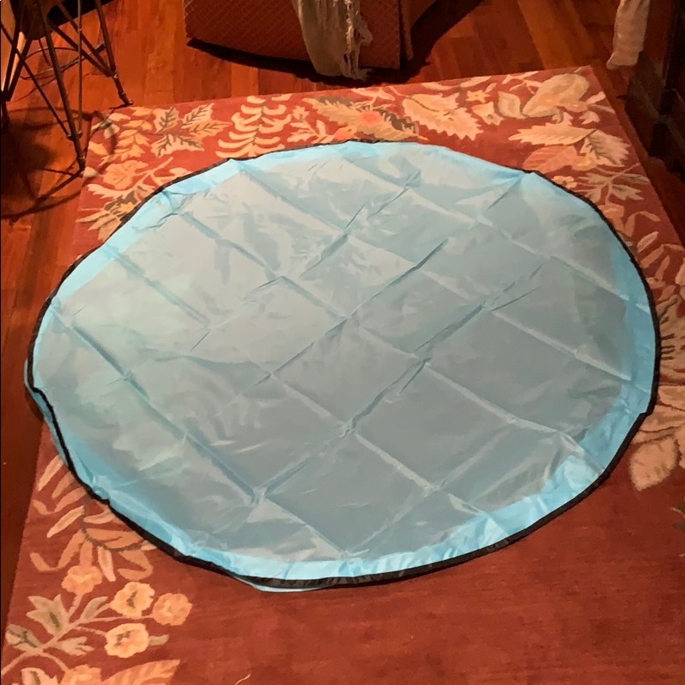 Lego or Toys Sinch Bag w drawstring enclosure.